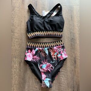 Floral Black Women’s Swim Set